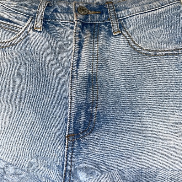 Brandy Melville high waisted Shorts | John Galt Cuffed Jean Shorts Small - Picture 7 of 11